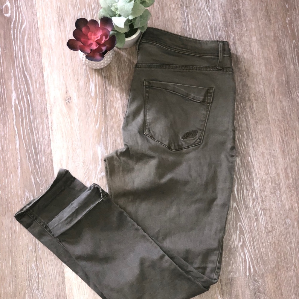 Express SHORT skinny jean